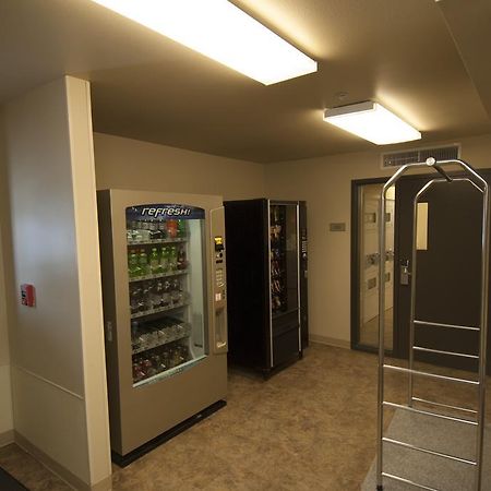 Woodspring Suites Williston Exteriör bild