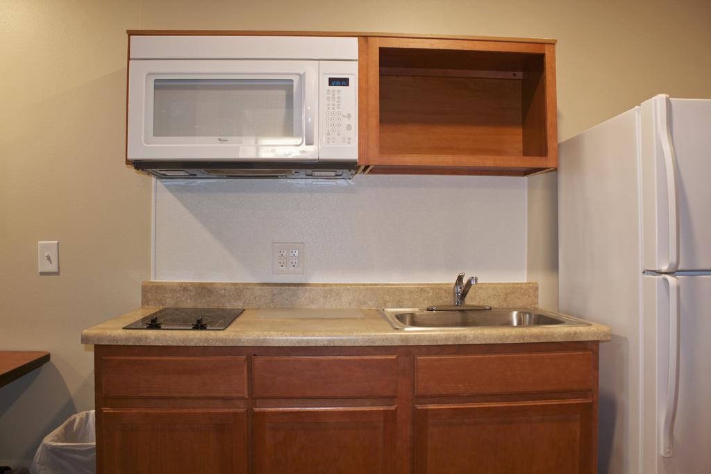 Woodspring Suites Williston Rum bild