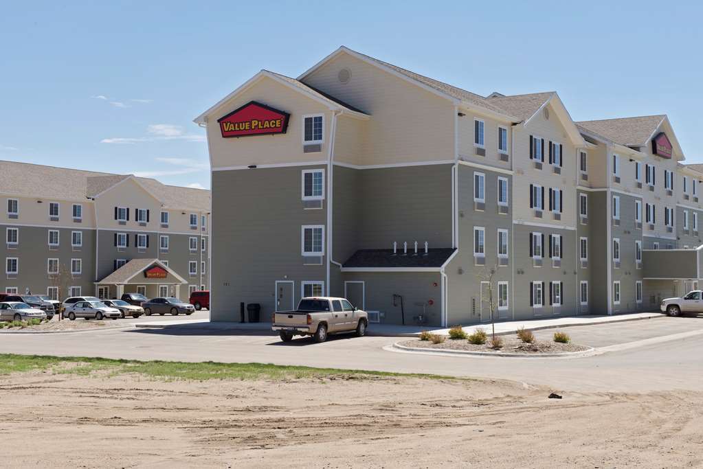 Woodspring Suites Williston Exteriör bild