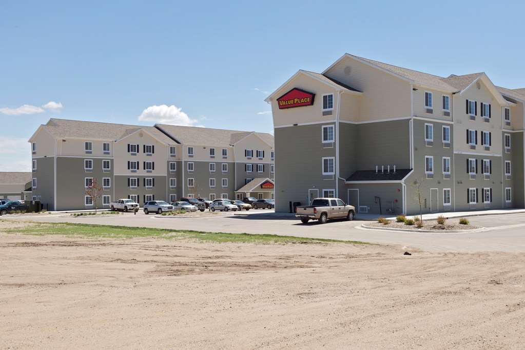 Woodspring Suites Williston Exteriör bild