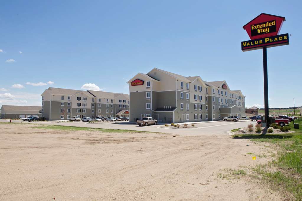 Woodspring Suites Williston Exteriör bild